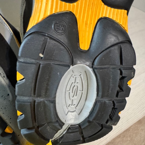 Skechers Sport Athletic Walking Sneakers Comfort Black‎ Gray Yellow Men's 14EW - Picture 16 of 16